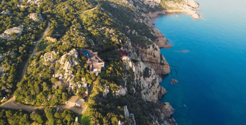 VILLA IN LOCAZIONE BAIA SARDINIA